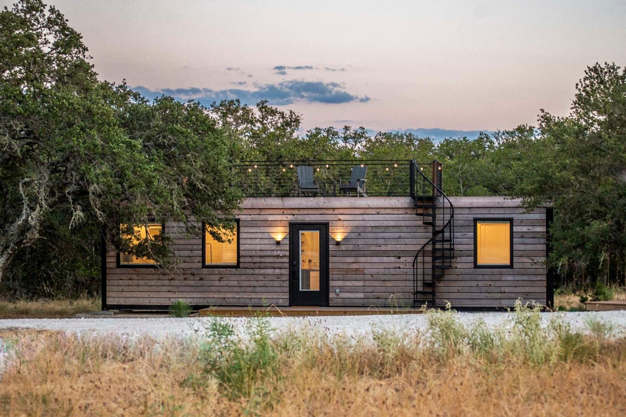 New! The Texas Longhorn-Luxury Container Home Fredericksburg Extérieur photo